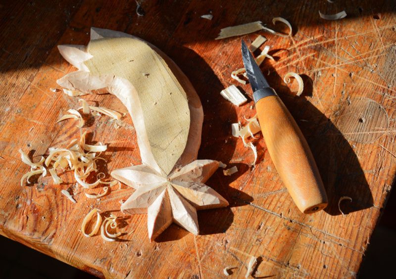 Match Knife Type To Wood Hardness For Smooth Cuts